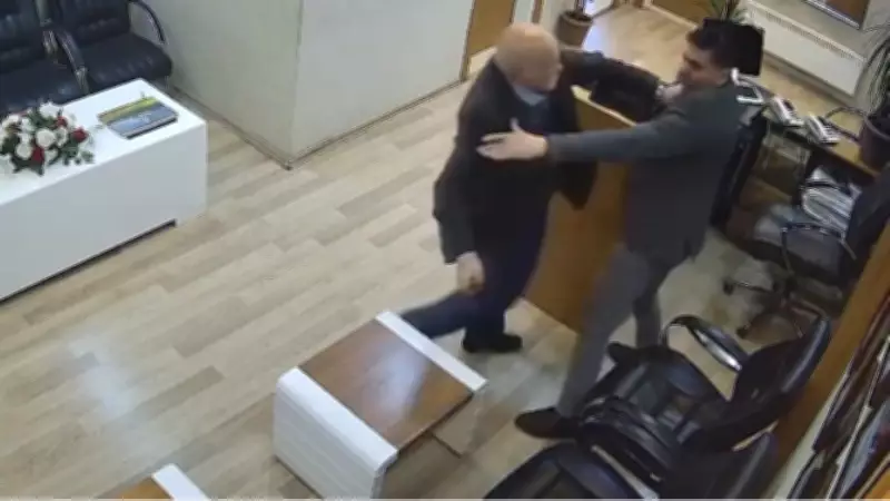 Ordu'da belediye personeline satırlı saldırı anı kamerada