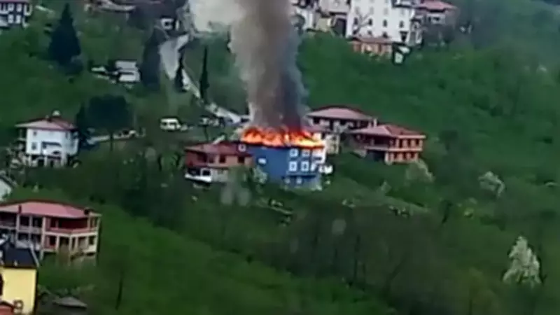 Ordu'nun Ulubey İlçesinde Ev Yangını: İtfaiye Hızlı Müdahale Etti