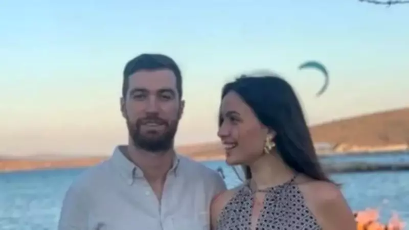 Oğulcan Engin, Kız Kardeşi Elif'in Doğum Gününü Nostaljik Fotoğrafla Kutladı