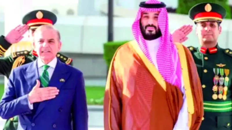 Pakistan Başbakanı Şerif'in Kritik Bölge Turu: Suudi Arabistan, Katar ve Türkiye
