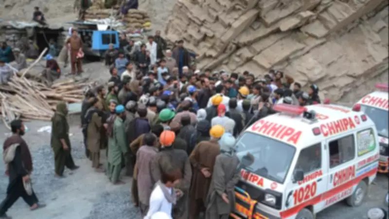 Pakistan'da Mermer Madeni Göçüğü: 9 İşçi Hayatını Kaybetti