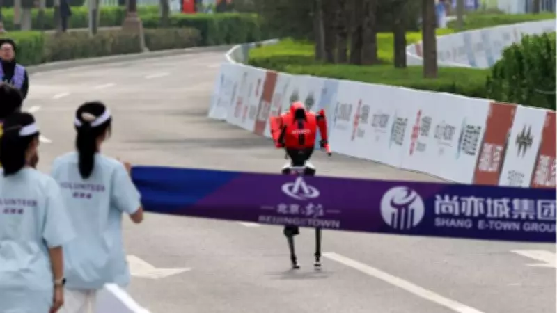Pekin Yarı Maratonu'nda İnsansı Robotlar İnsanları Geride Bıraktı: Sporun Geleceği Tehlikede mi?