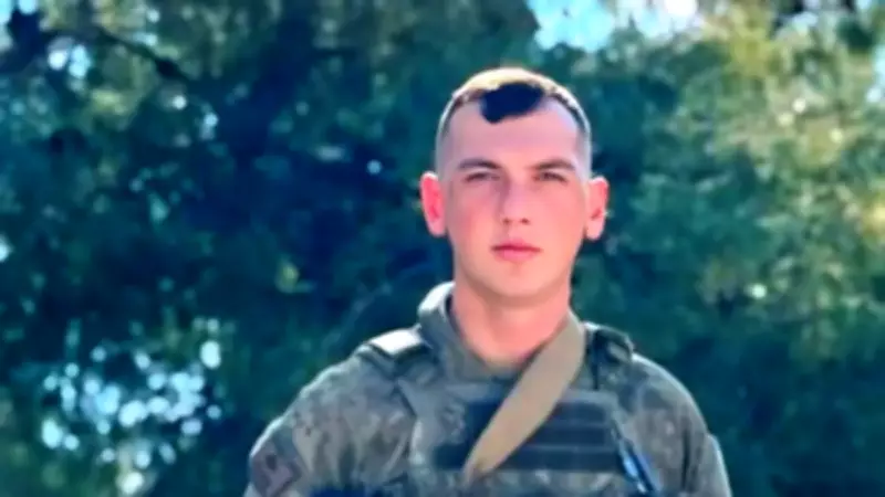 Pençe Kilit Şehidi Berat Mecit Day Kabri Başında Anıldı