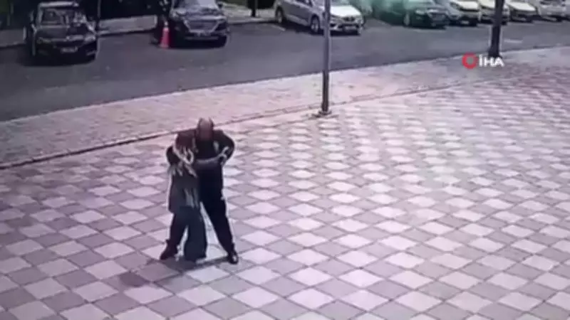 Polis memurunun dikkati sara nöbeti geçiren kadını yaralanmaktan kurtardı