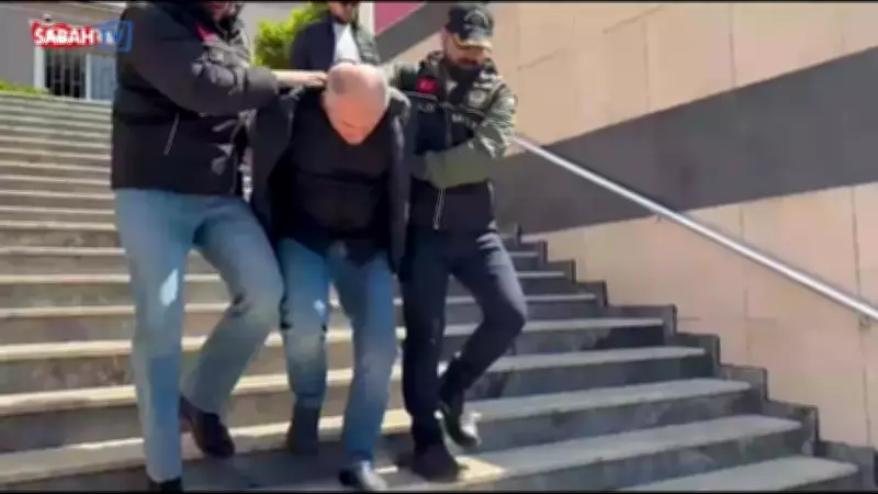 Polis Yeleğiyle Yayın Yapan Şüpheli Gözaltına Alındı: 'Polisleri Çok Seviyorum' Dedi