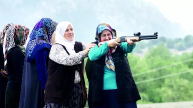 İranlı Yönetmen Atabaki'nin '32 Metre' Belgeseli İstanbul'da Prömiyer Yaptı