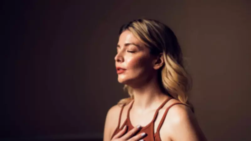 Ruhsal Yorgunluğu Bitiren 15 Dakikalık Yöntem: İçinizdekileri Boşaltın