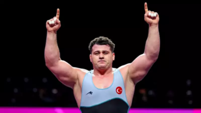Rıza Kayaalp, Avrupa Şampiyonası'nda Tuşla Zaferle Başladı