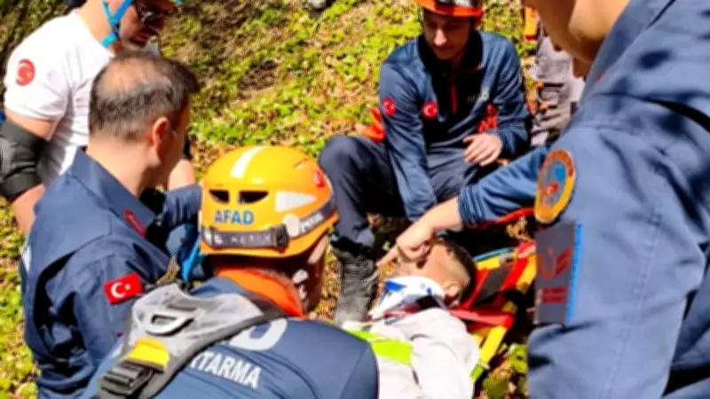 Samsun Atakum'da kayalıklardan düşen kişi kurtarıldı