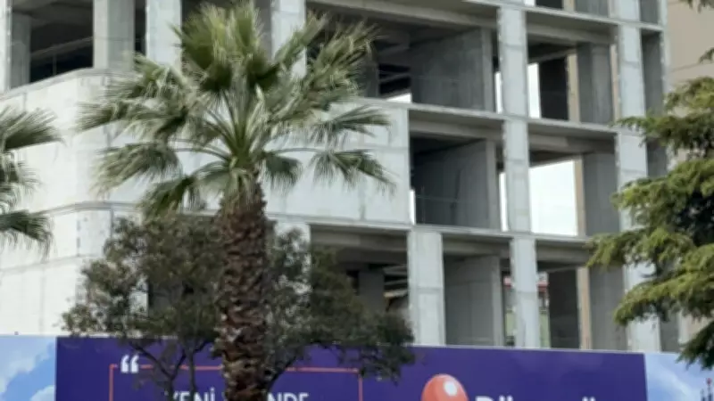 Samsun'da hastane inşaatında kaza: Başına plaka düşen işçi öldü