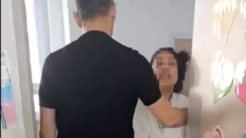 Samsun'da Veli Okulda Öğretmeni Tehdit Etti: Akılalmaz Anlar Kamerada