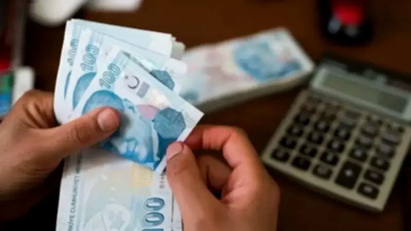 İşsizlik maaşı fonunda devlet katkısı yüzde 1'den 0,5'e düşürüldü