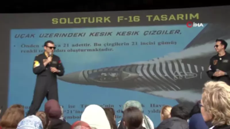 SOLOTÜRK Pilotları İstanbul'da Vatandaşlarla Buluştu, Tarihi İANE Sergisi Açıldı