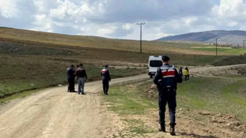 Sondaj Kavgasında Trajedi: Baba ve Oğlu Komşu Kurşunlarıyla Can Verdi