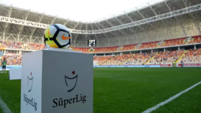 Süper Lig'de 30. Hafta Heyecanı: Fenerbahçe ve Antalya Maçları Sonrası Puan Durumu