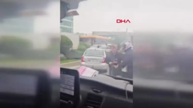 İstanbul Ümraniye'de Trafik Kavgası Yumruklara Dönüştü, Anlar Kamerada