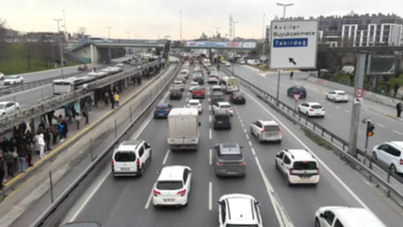 İstanbul'da 3 ilçede bugün ve yarın bazı yollar trafiğe kapatılacak