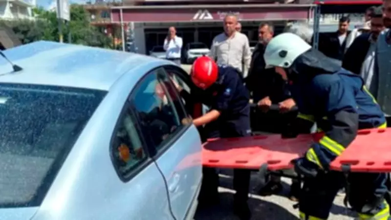 İstanbul'da Dehşet Verici Olay: Büfeden Çaldığı Döner Bıçağıyla Boğazını Kesti