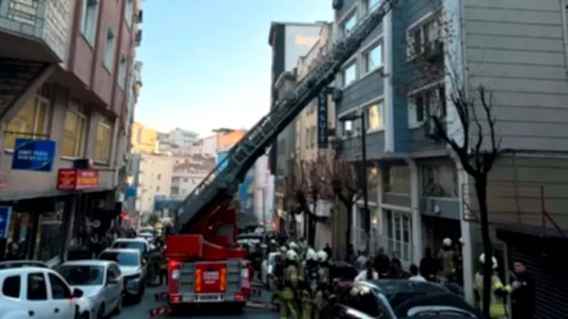 İstanbul'da Otelde Mini Buzdolabından Çıkan Yangın Panik Yarattı: 6 Kişi Kurtarıldı