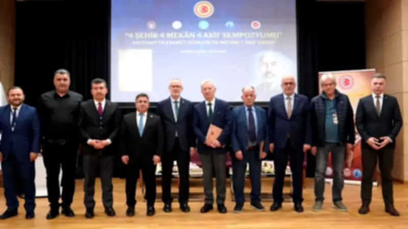 İstanbul'da 'Payitahtta Esaret Günleri ve Mehmet Âkif' Paneli Gerçekleştirildi
