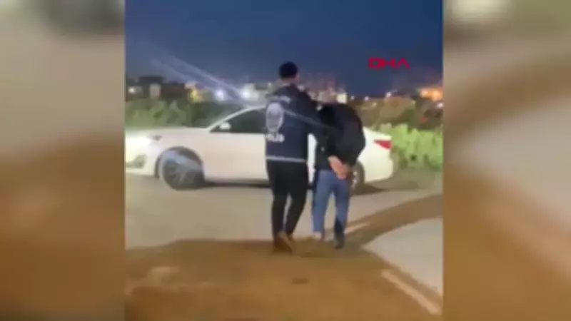 İstanbul'da Polis Yeleğiyle Sanal Yayın Yapan Şüpheli Yakalandı