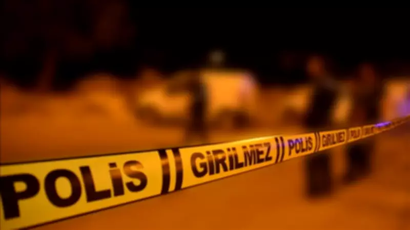 Sultangazi'de Silahlı Kavga: Bir Kişi Ağır Yaralı, Polis Çalışma Başlattı