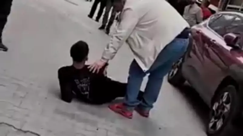 Sultangazi'de Silahlı Saldırı: Önce Tehdit Mesajları, Sonra Kurşunlar