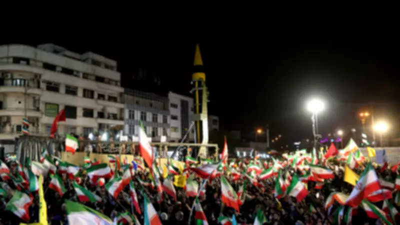 Tahran'da ABD ve İsrail Karşıtı Gösteri: Füzeler Meydanlara Getirildi