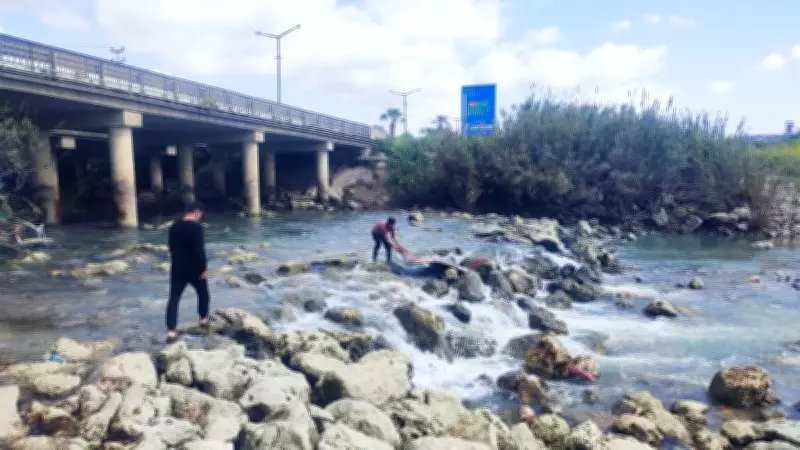 Tarsus'ta Berdan Çayı'na Atlayan Gencin Cesedine Hala Ulaşılamadı