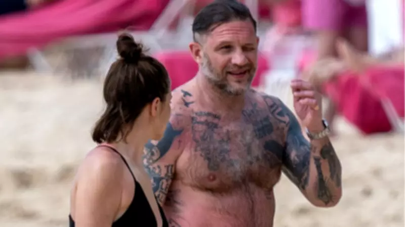 Tom Hardy Ailesiyle Barbados Tatilinde Görüntülendi