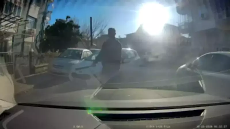 Trafikte Beyzbol Sopasıyla Tehdit Eden Sürücüye Ağır Ceza