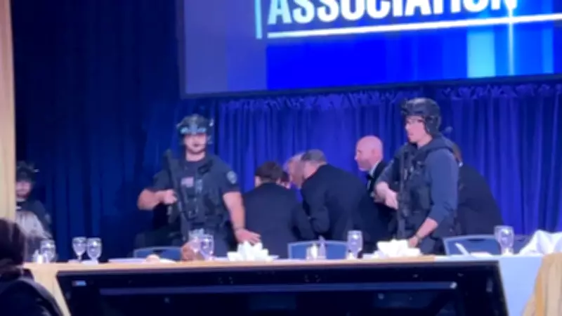 Trump'ın yemeğinde silah sesleri: Başkan ve kabine üyeleri salondan çıkarıldı