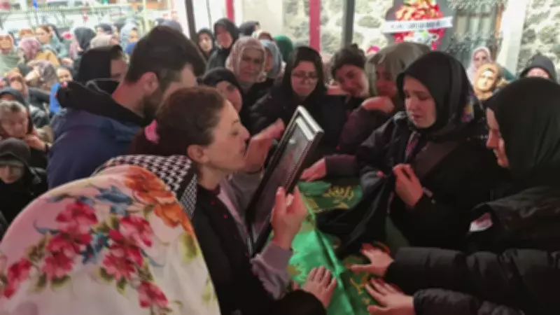 Tuana Gözyaşlarıyla Toprağa Verildi: Anne Feryadı Yürekleri Dağladı