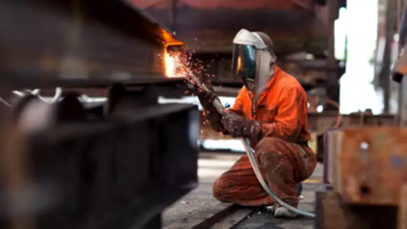 Tuvalette Sigara İçen Çalışan Tazminatsız İşten Çıkarılabilir mi? Hukuki Analiz