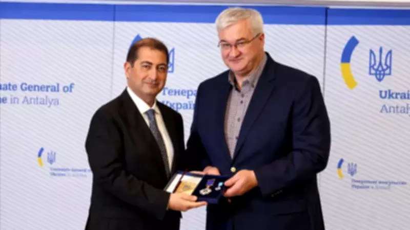 Ukrayna'nın Adana Fahri Konsolosu Sakarya'ya Büyük Onur Nişanı