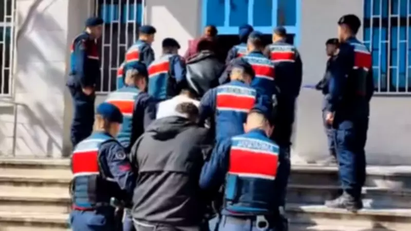 Van ve Edirne'de Büyük Uyuşturucu Operasyonu: 471 Kilo Ele Geçirildi