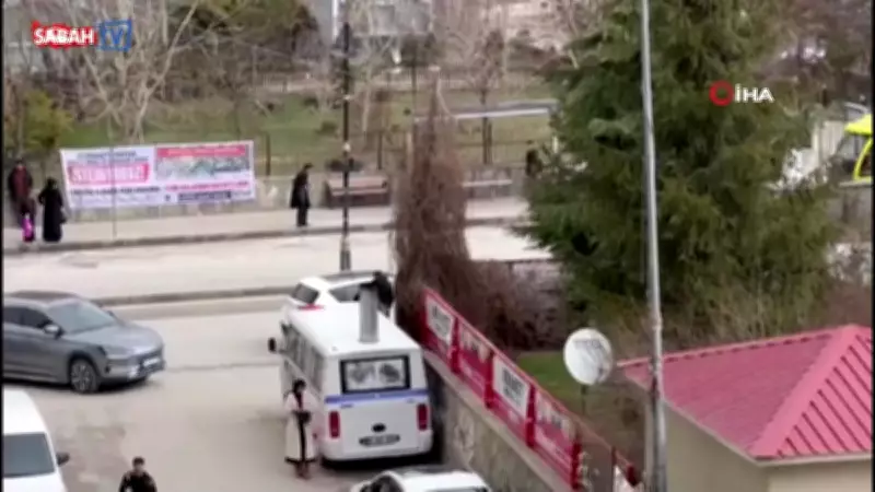 Van'da 5.2 Büyüklüğünde Deprem Meydana Geldi: AFAD Açıkladı