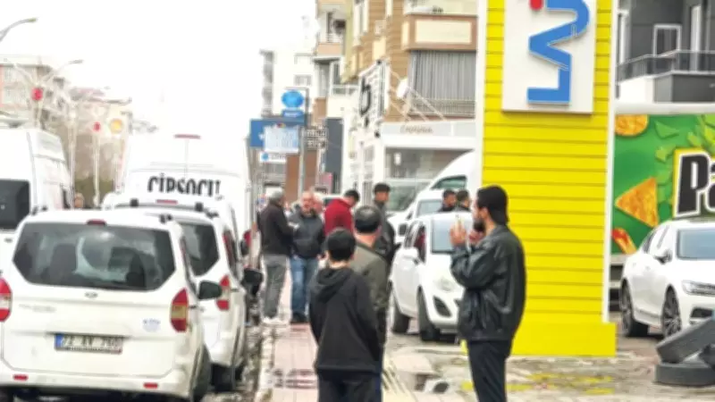 Van'da 5.2 Büyüklüğünde Deprem Meydana Geldi, Vatandaşlar Sokaklara Çıktı