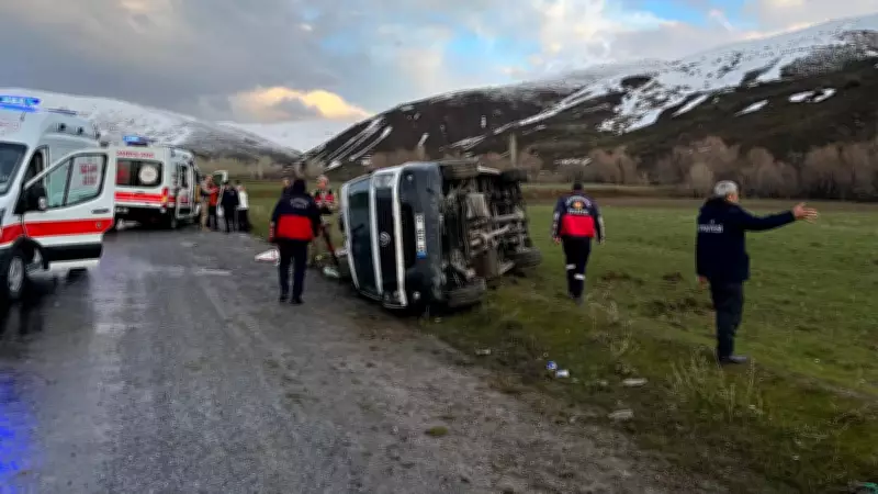 Van'da Korkunç Kaza: Minibüs Takla Attı, 11 Kişi Yaralandı