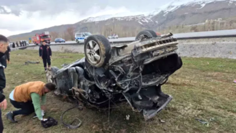 Van'da Trafik Kazası: 1 Ölü, 2 Yaralı