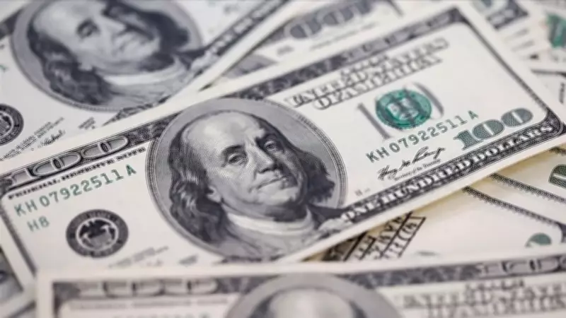 WSJ: ABD, Irak'taki İran bağlantılı grupları baskılamak için dolar sevkiyatlarını engelliyor