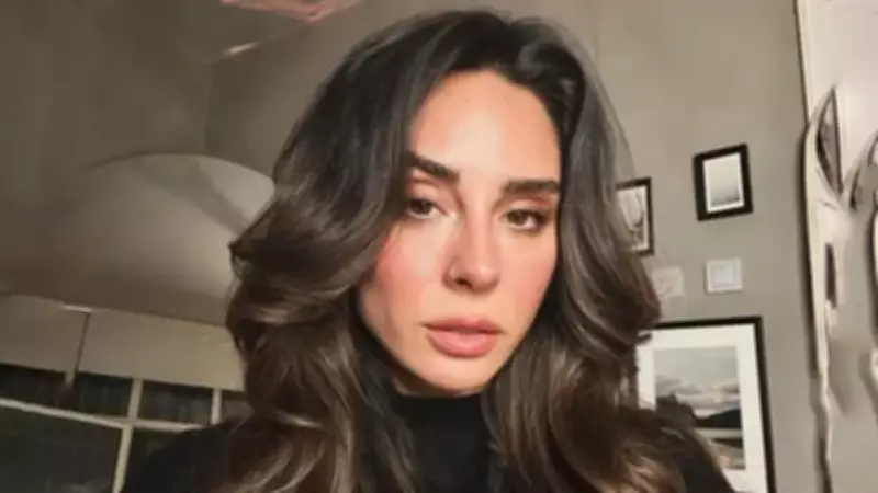 Yasemin Yürük Yürüyüşe Çıktı: 'Daha Ne Kadar Saçma Olabilirim'