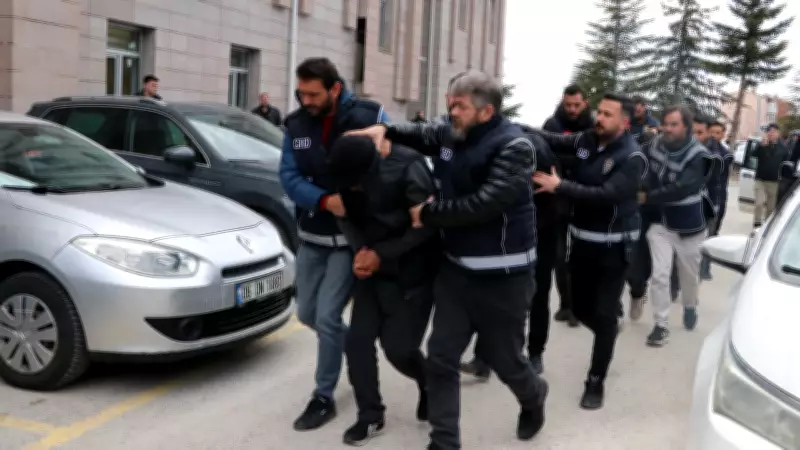 Yozgat'ta Boş Otobüsün Bagajından 53 Düzensiz Göçmen Çıktı, 6 Şüpheli Tutuklandı