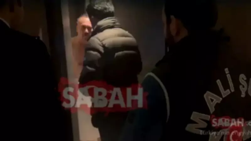 Özkan Yalım'dan Sevgilisine Arabada Serenat ve Deniz Kenarında Alem