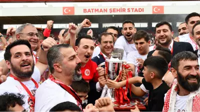 24 yıl sonra 1. Lig'e yükselen Batman Petrolspor kupasını kaldırdı