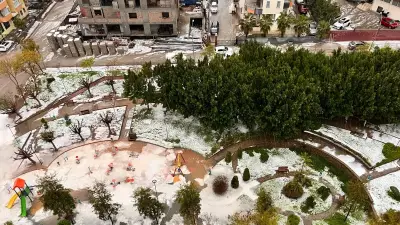 Adana'da Sağanak ve Dolu Felaketi: Araçlar Sulara Gömüldü, Duvar Yıkıldı