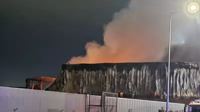 Ankara'da İlaç Fabrikasında Büyük Yangın: 5 Saatlik Mücadele Sonrası Kontrol Altına Alındı