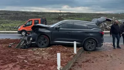 Şanlıurfa'da İki Araç Çarpıştı: 8 Kişi Yaralandı