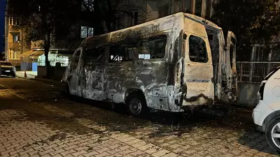 Avcılar'da Park Halindeki İki Araçta Yangın: İtfaiye Müdahalesiyle Kontrol Altına Alındı