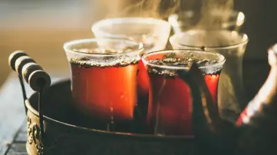 Çayınıza Bir Tutam Baharat Atın: Komşularınızı Kendinize Hayran Bırakacak Lezzet